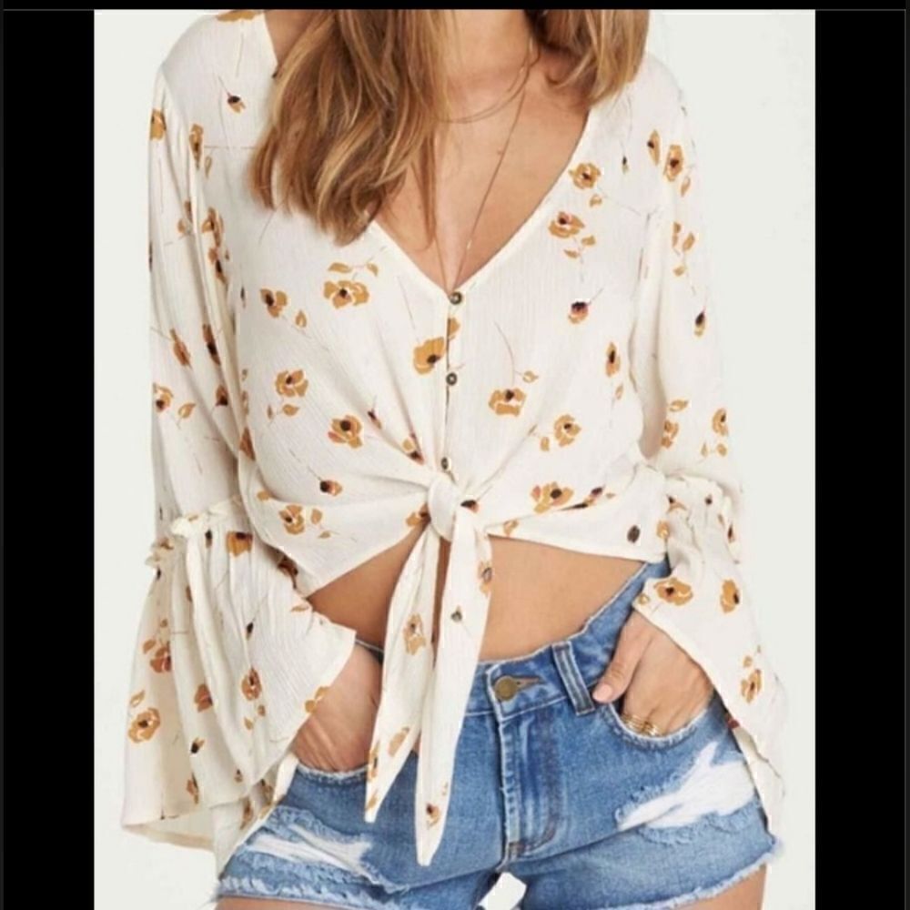 BILLABONG "Lust Wild Top" Tie-Up Crop Top w/Bell Sleeves size M